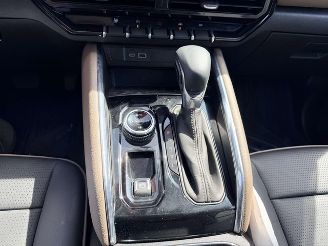 Used 2024 GMC Canyon Denali image 24