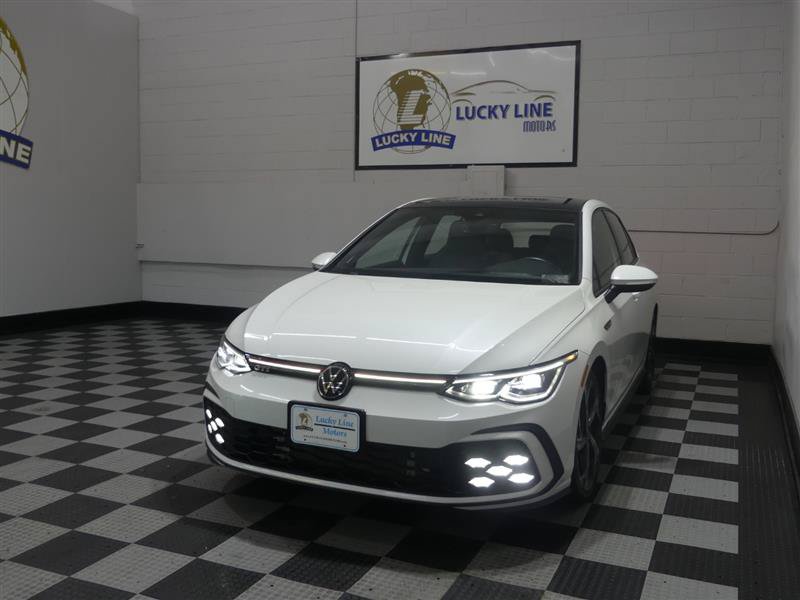 Used 2024 Volkswagen GTI SE FWD image 4
