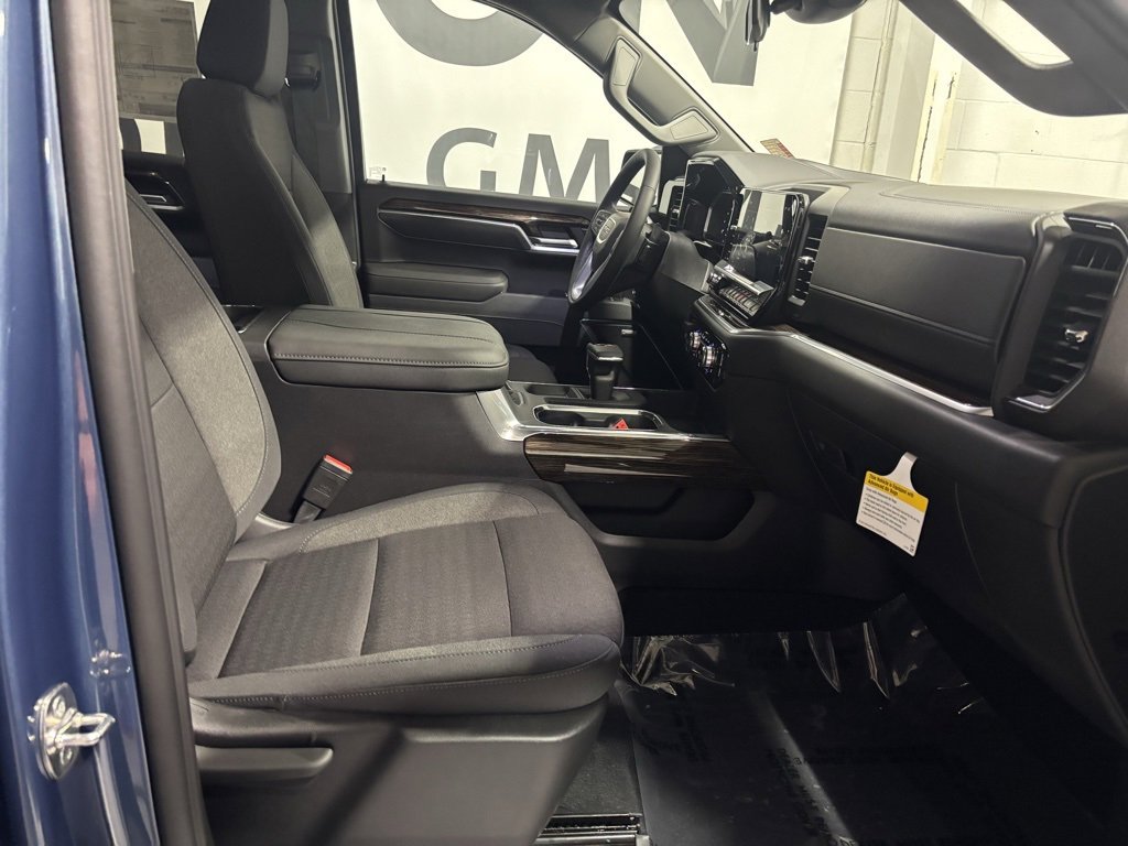 New 2026 GMC Sierra 1500 Elevation image 27