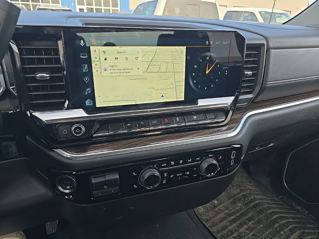 Used 2025 Chevrolet Silverado 1500 LT image 18