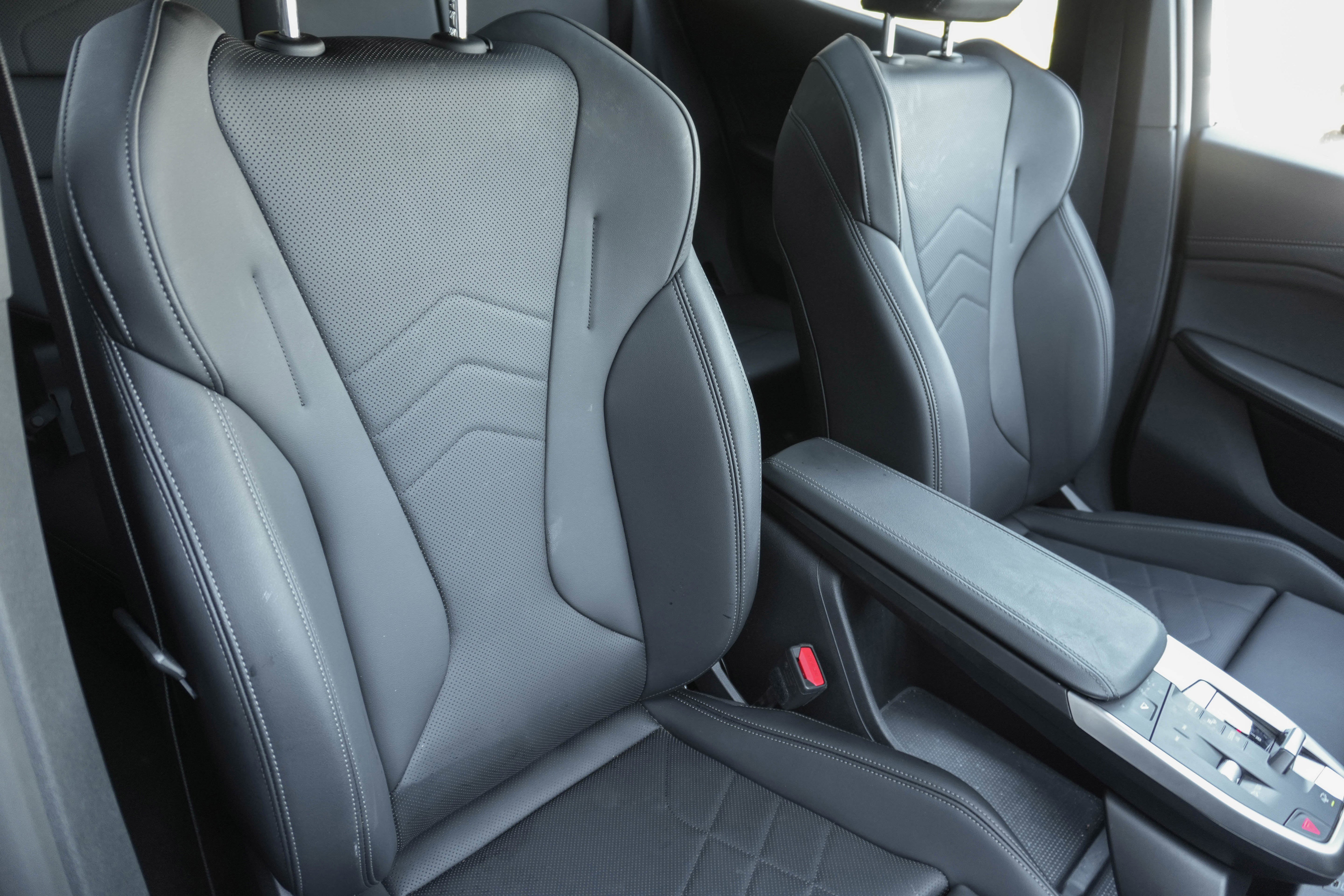 Certified 2025 BMW X2 xDrive28i image 12