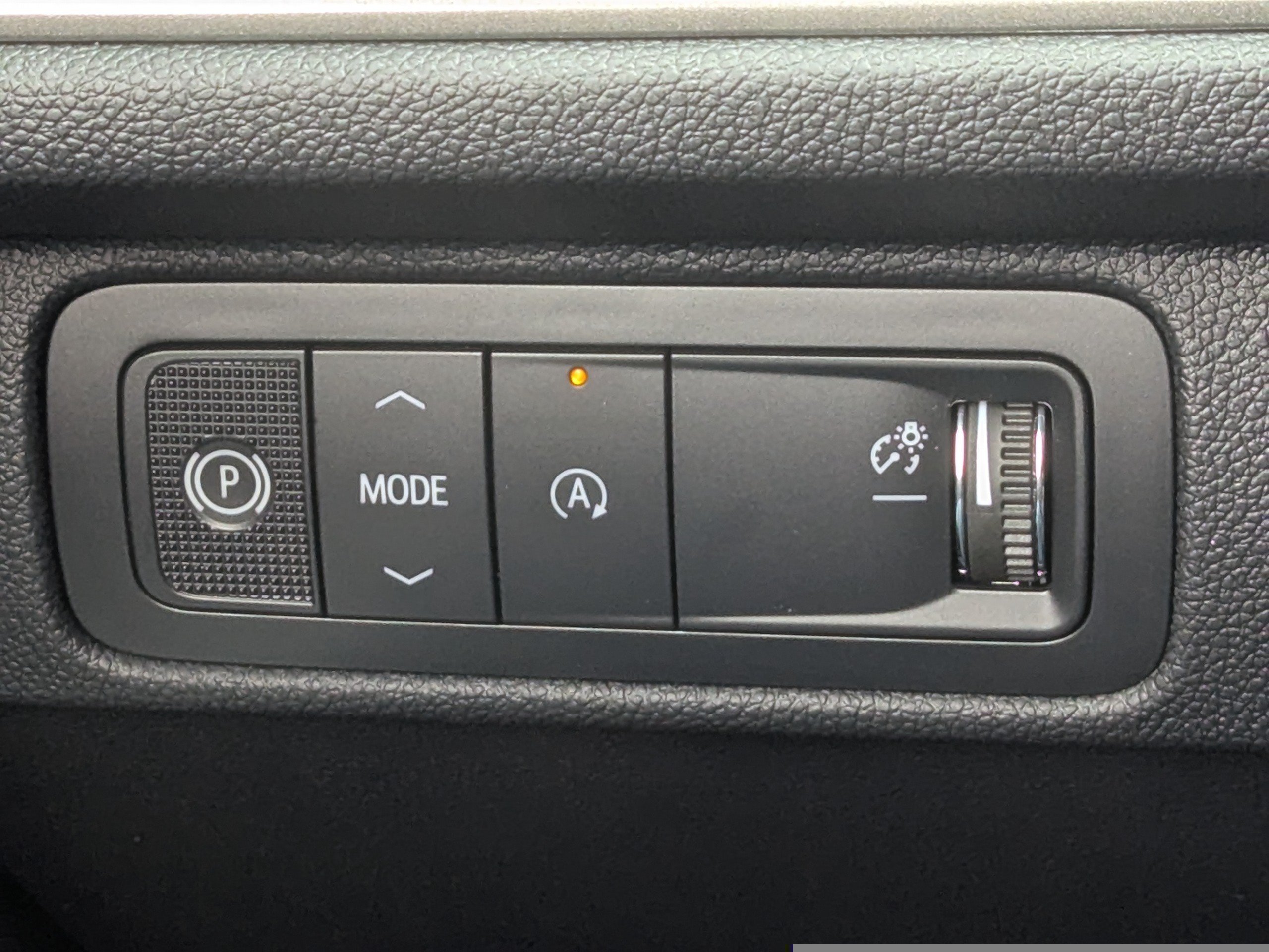 New 2027 Chevrolet Traverse LT FWD image 30