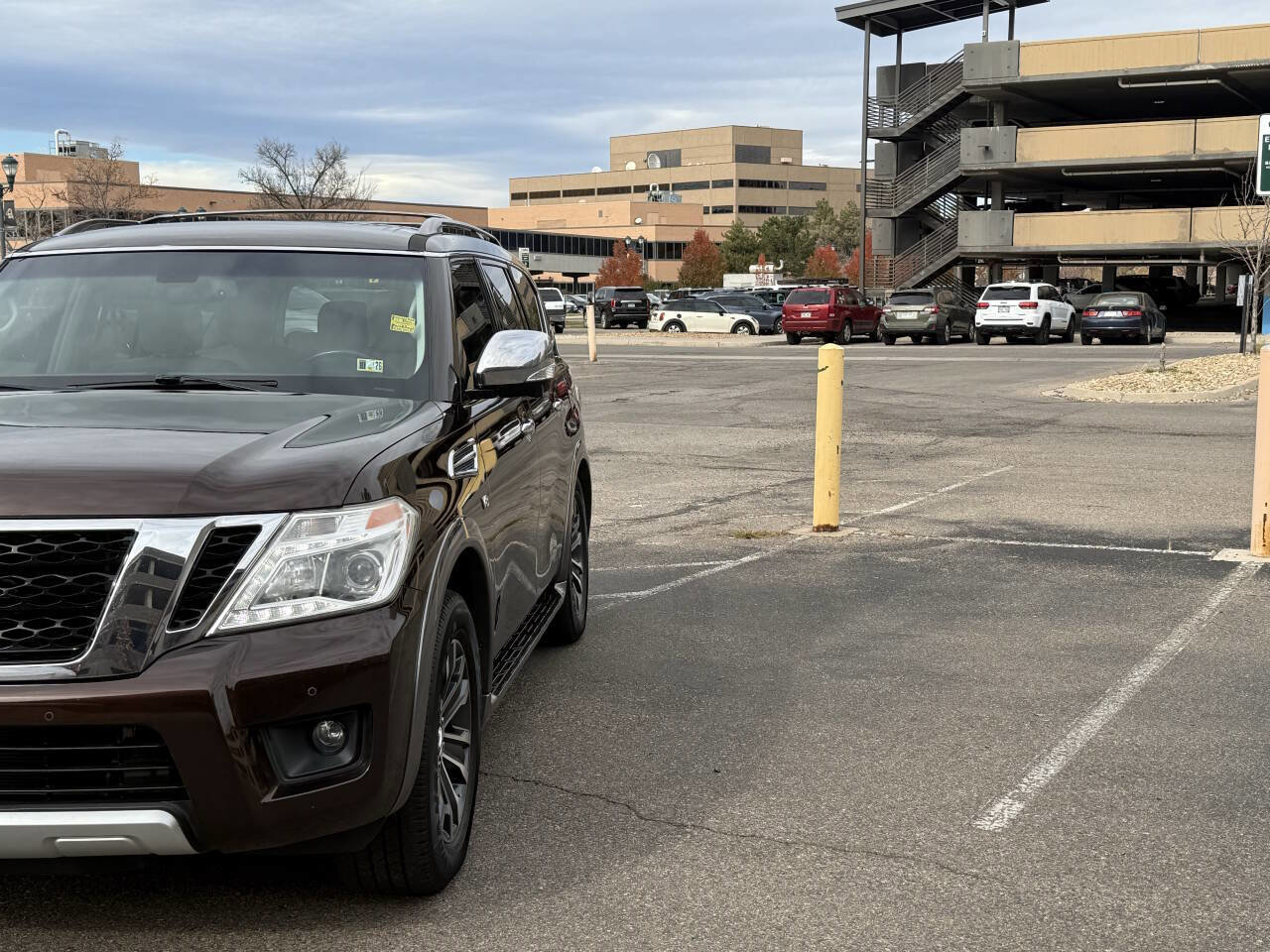 Used 2017 Nissan Armada SL w/ Moonroof Package image 2