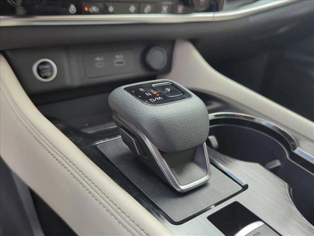 Used 2023 Nissan Rogue SL image 21