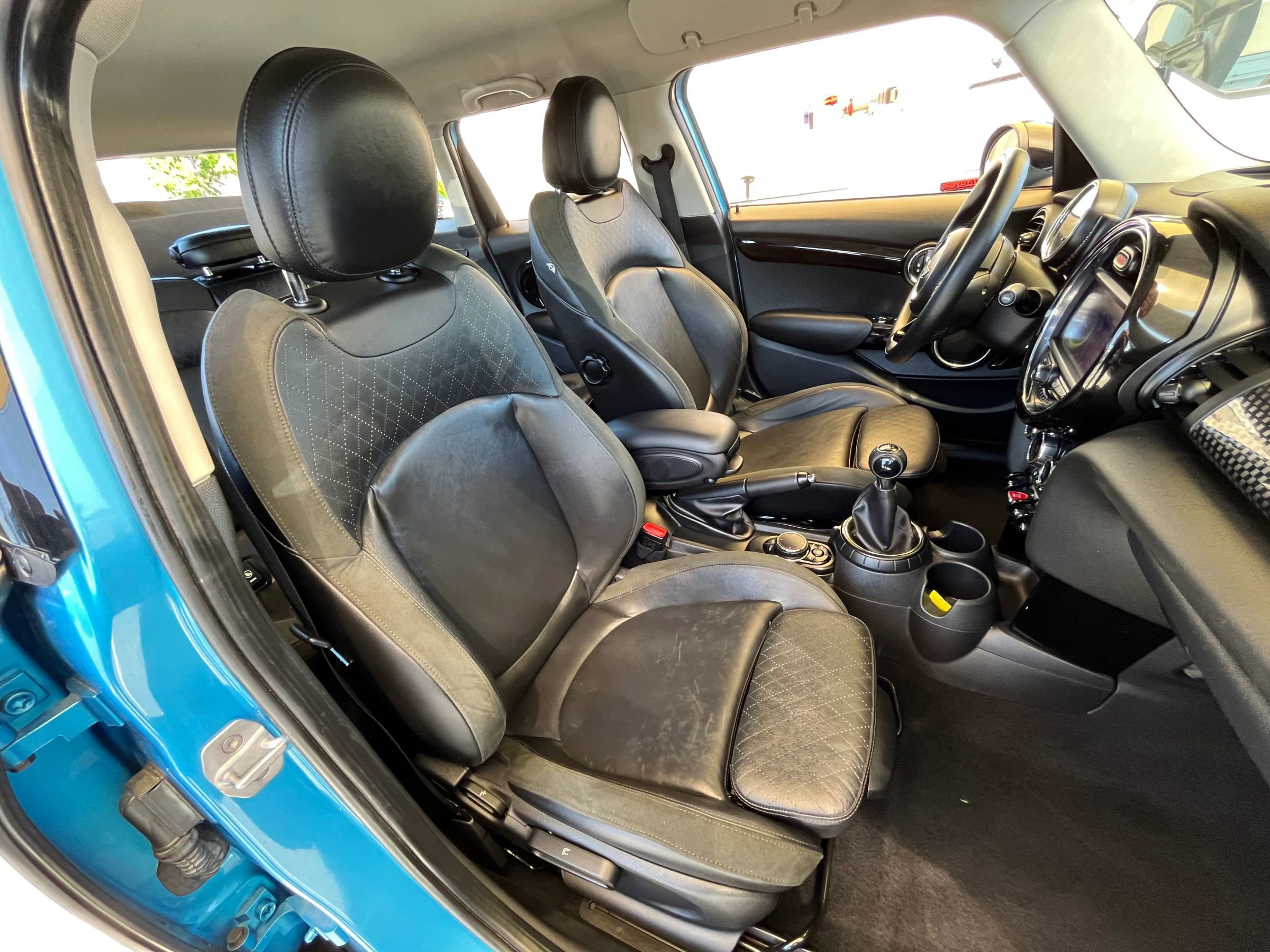 Used 2015 MINI Cooper S w/ Mini Wired Pack image 13