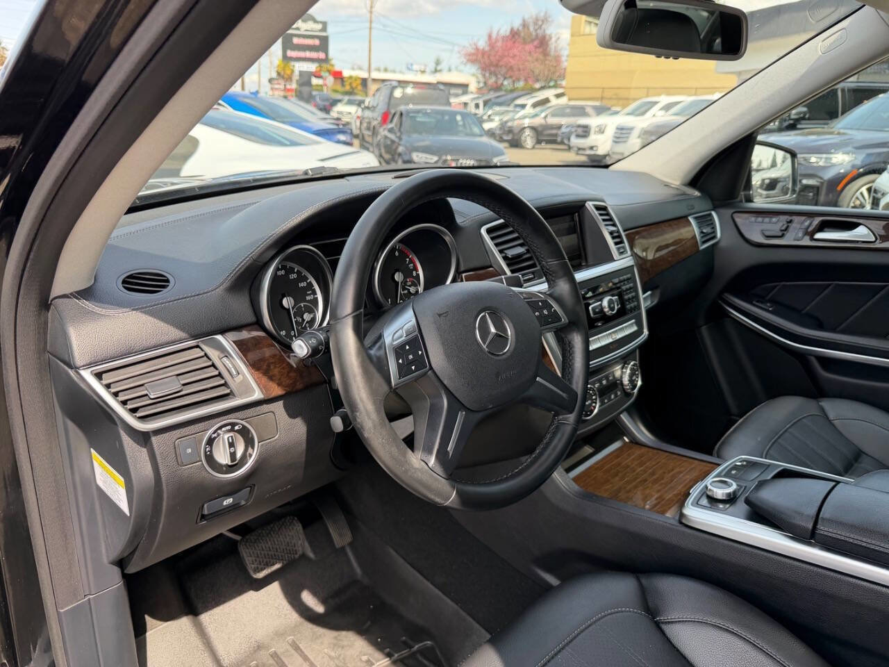 Used 2013 Mercedes-Benz GL 450 4MATIC w/ Premium 1 Pkg image 46