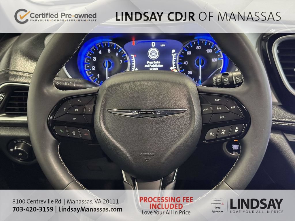 Certified 2025 Chrysler Pacifica Limited FWD image 25