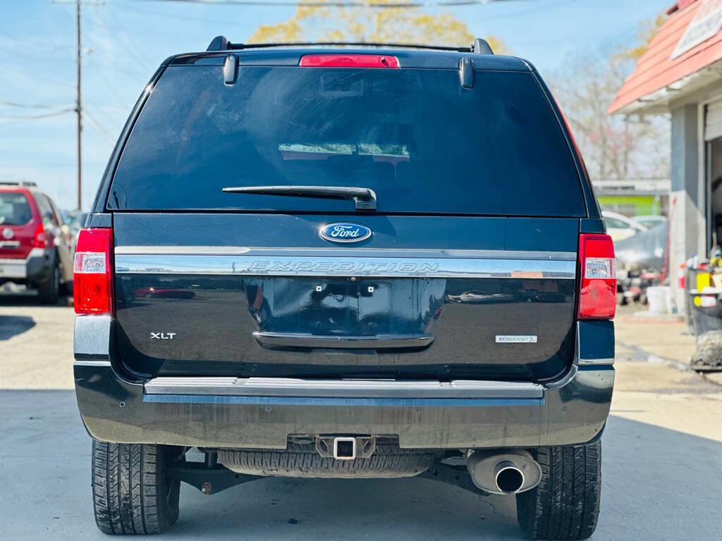 Used 2015 Ford Expedition XLT image 7