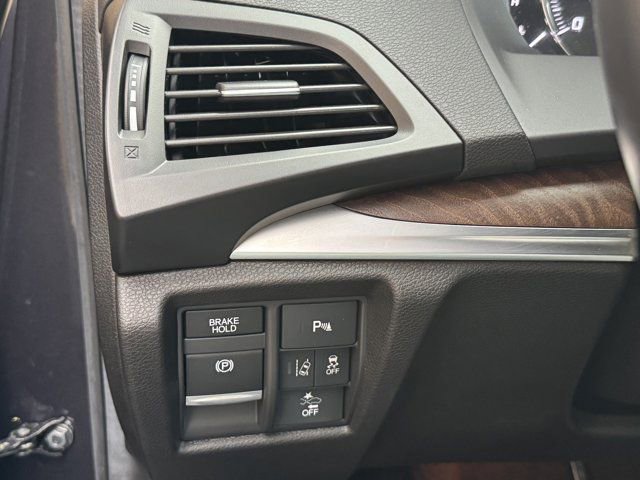 Used 2020 Acura MDX SH-AWD w/ Technology Package image 17