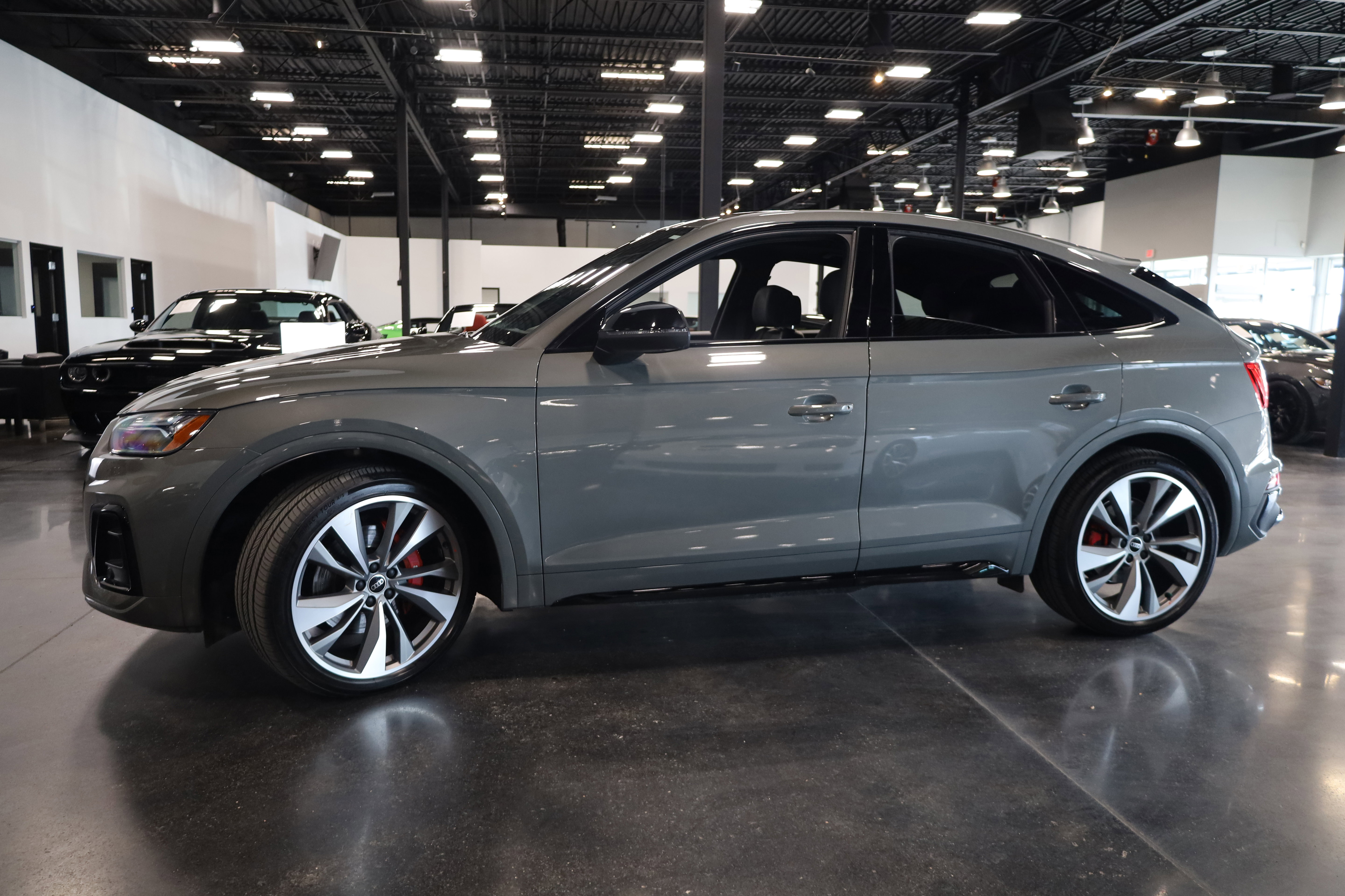 Used 2023 Audi SQ5 Premium Plus image 9
