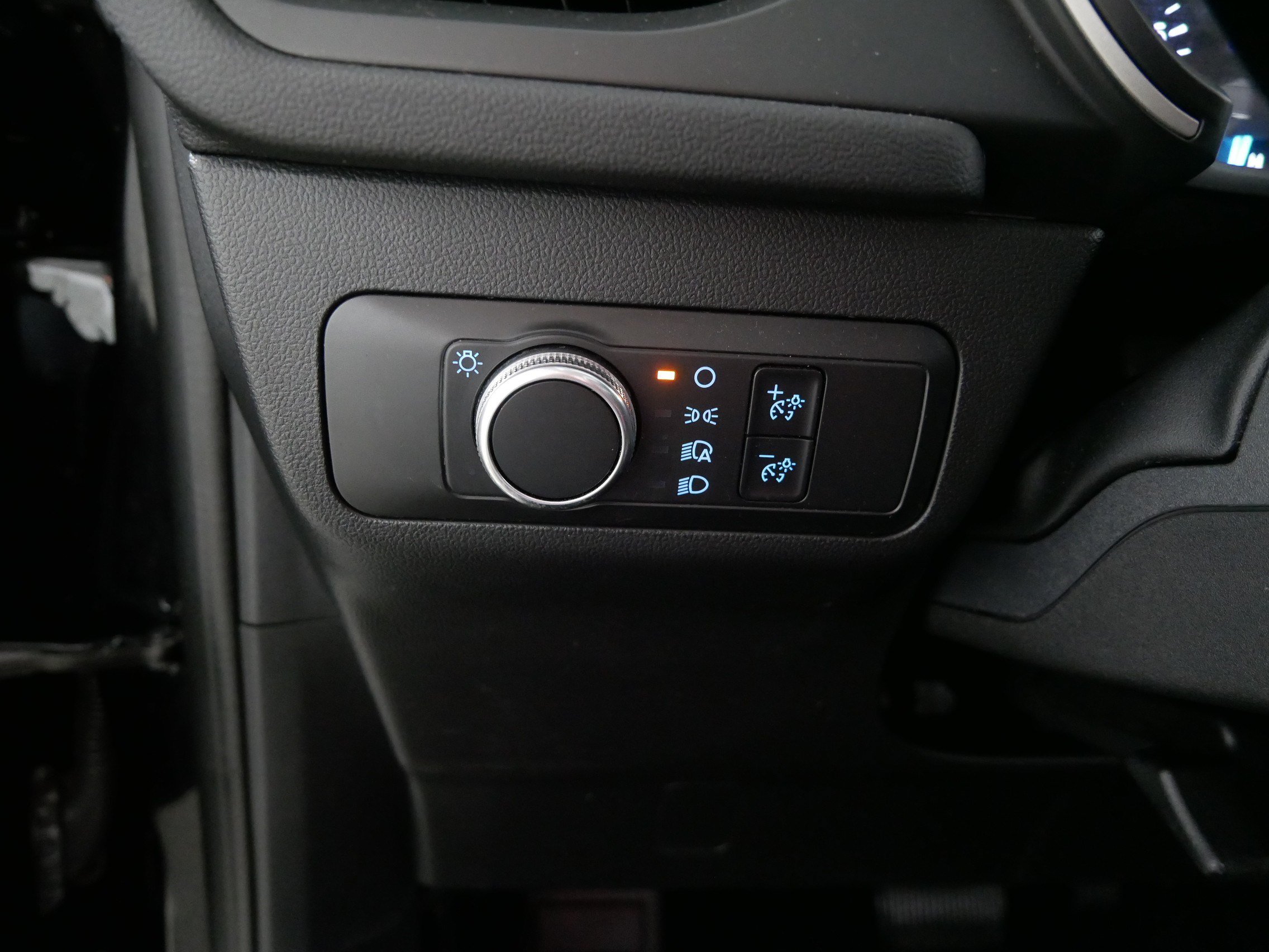 Used 2022 Ford Escape SE FWD image 26