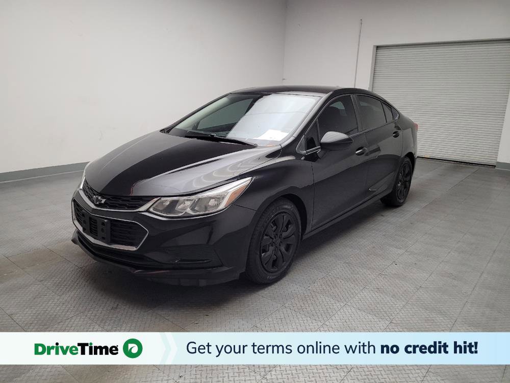 Used 2017 Chevrolet Cruze LS FWD image 1