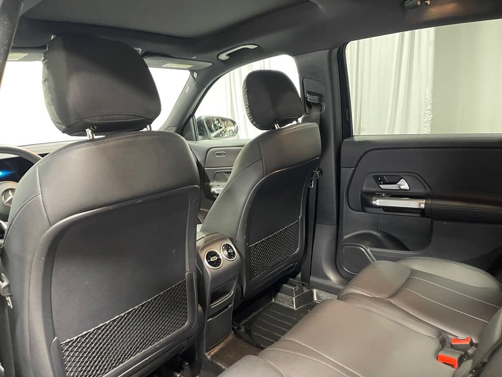 Certified 2022 Mercedes-Benz GLB 250 4MATIC image 26