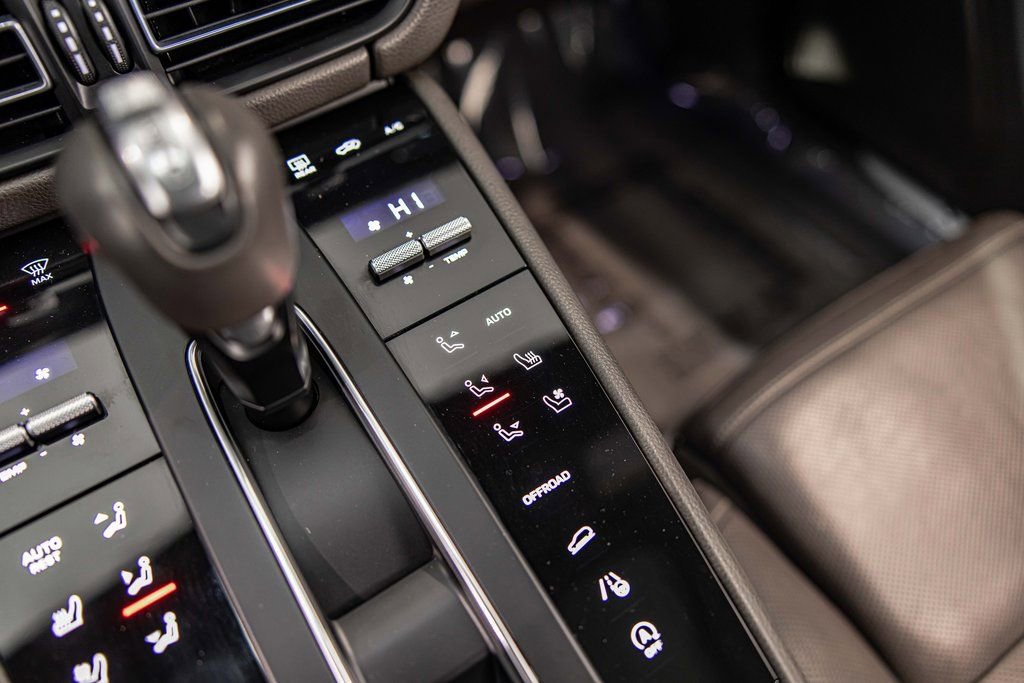 Used 2022 Porsche Macan S image 30