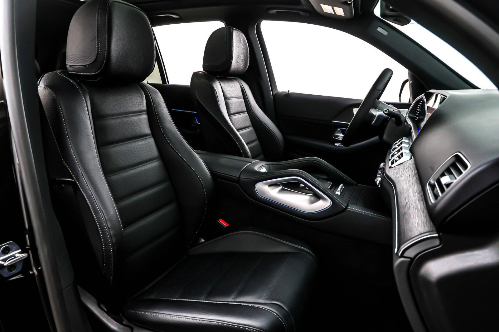 New 2026 Mercedes-Benz GLE 580 4MATIC image 7