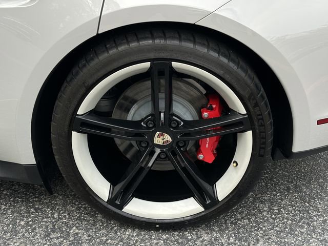 Used 2022 Porsche Taycan 4S image 14