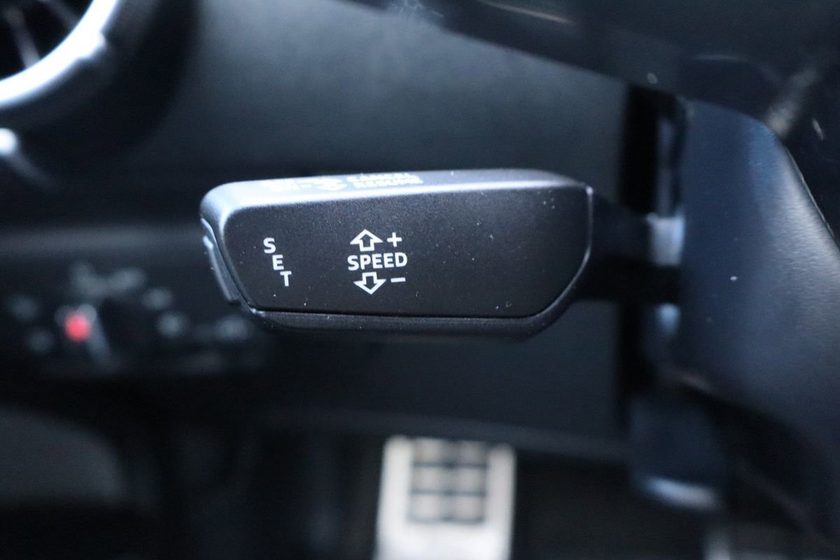 Used 2016 Audi TT 2.0T w/ Technology Package image 16