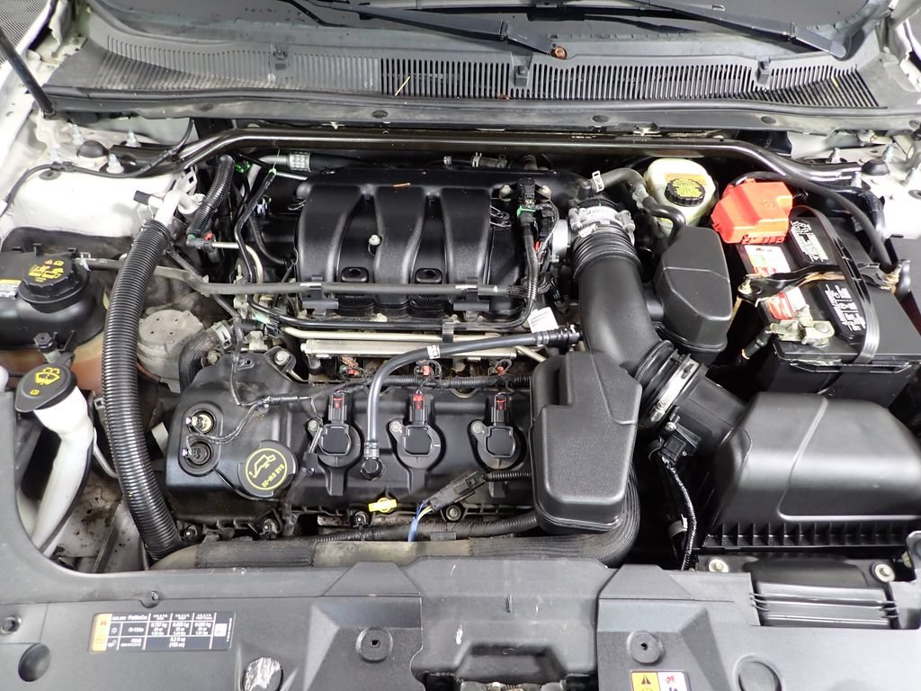 Used 2015 Ford Taurus SEL w/ Equipment Group 201A FWD image 39