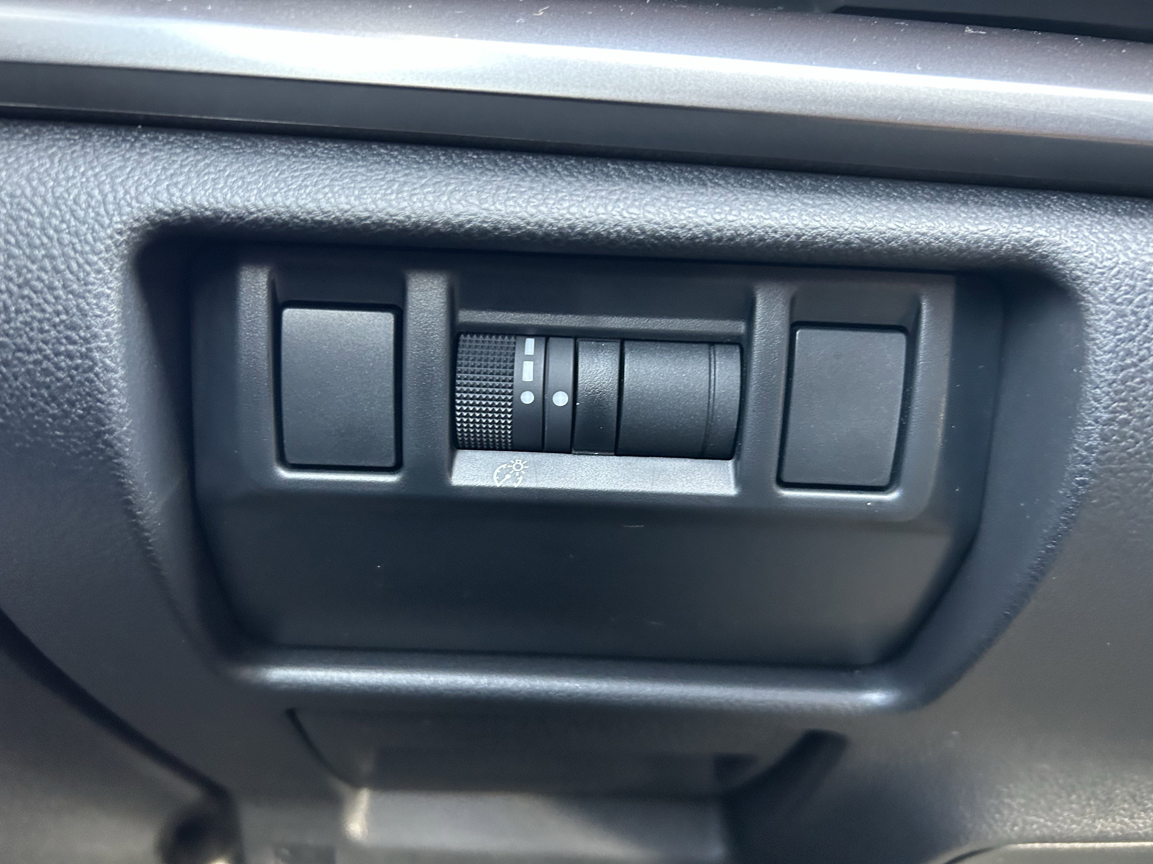 Used 2025 Subaru Impreza 2.0i Sport image 18