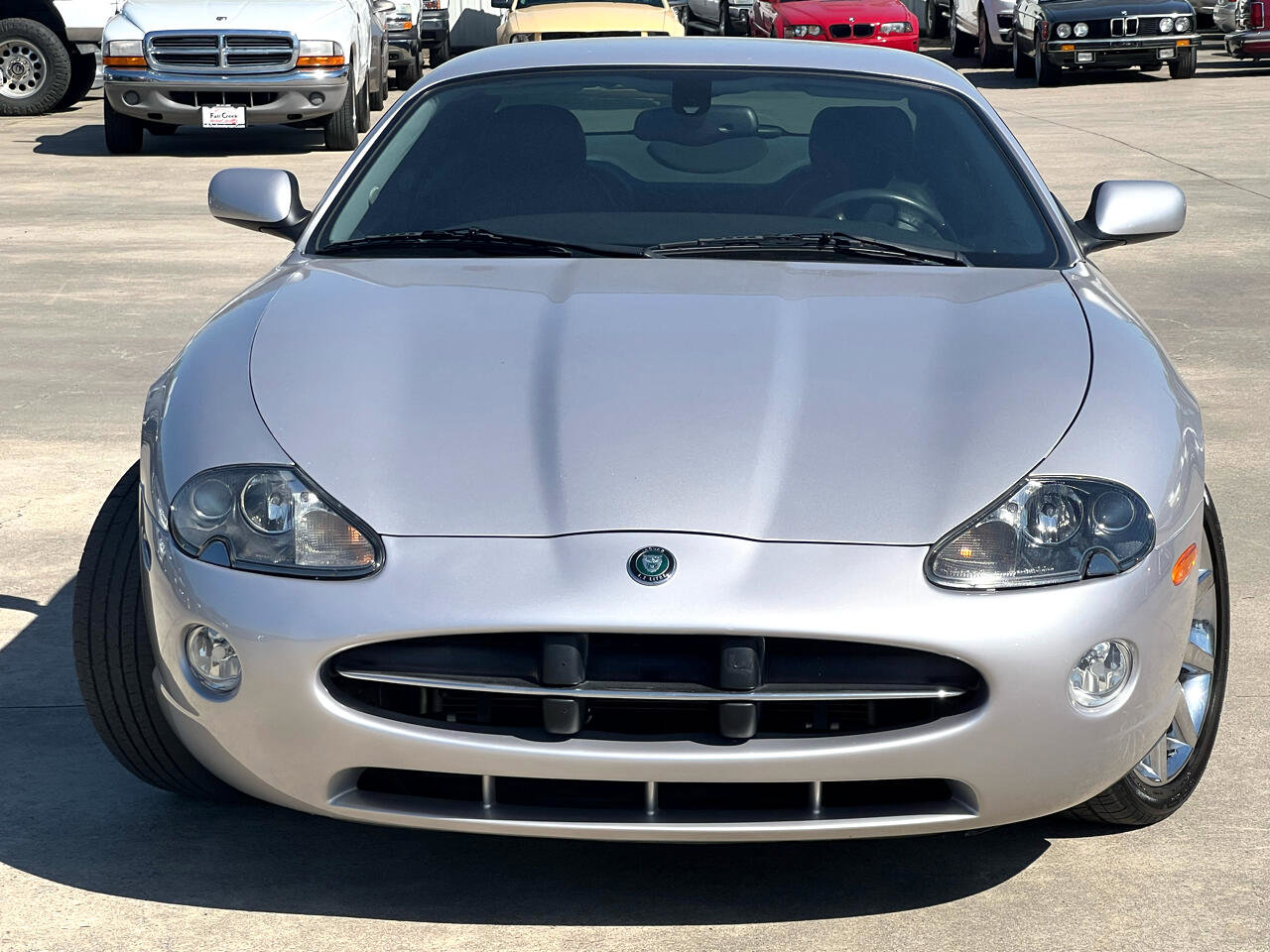 Used 2006 Jaguar XK8 Coupe image 12
