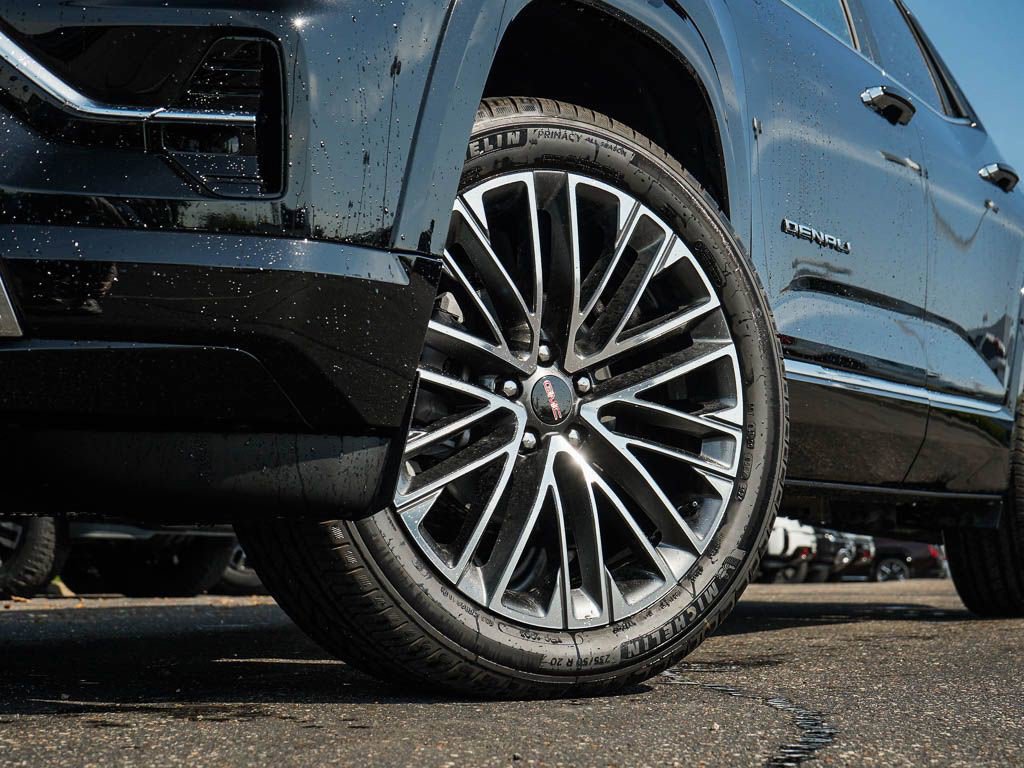 New 2026 GMC Terrain Denali w/ LPO, Floor Liner Package image 6