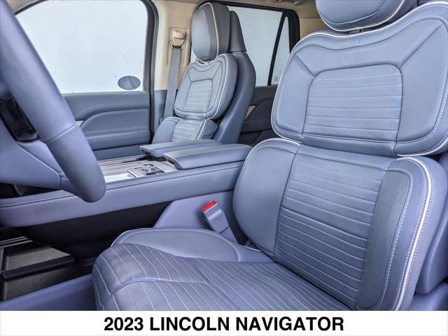 Used 2023 Lincoln Navigator Black Label image 25