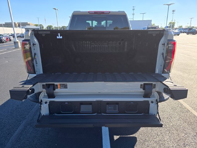 New 2026 GMC Sierra 2500 AT4X w/ LPO, Black Badging Package AWD/4WD image 26