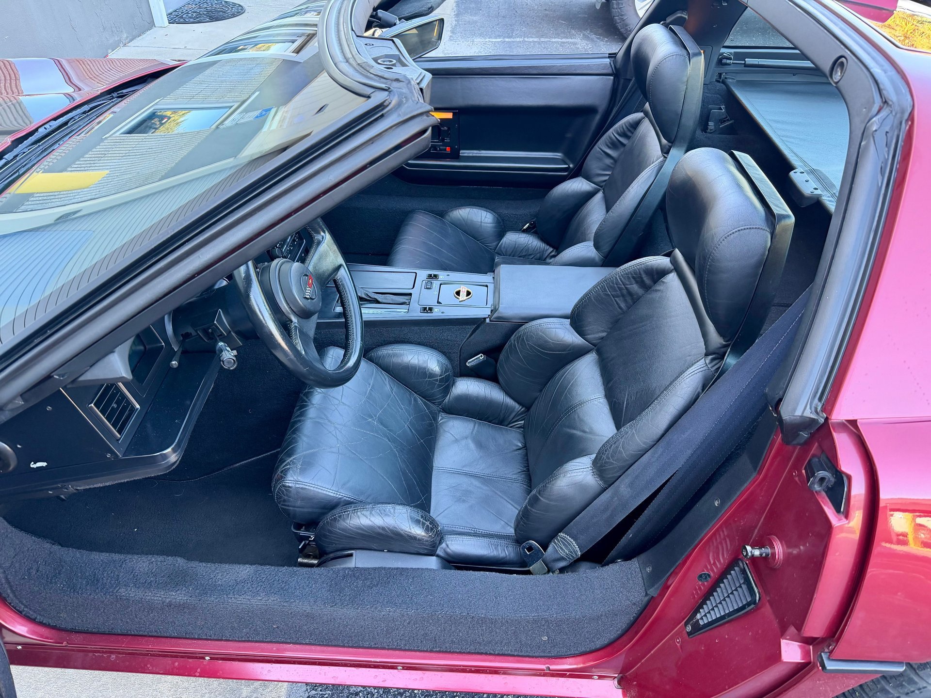 Used 1989 Chevrolet Corvette Coupe RWD image 8