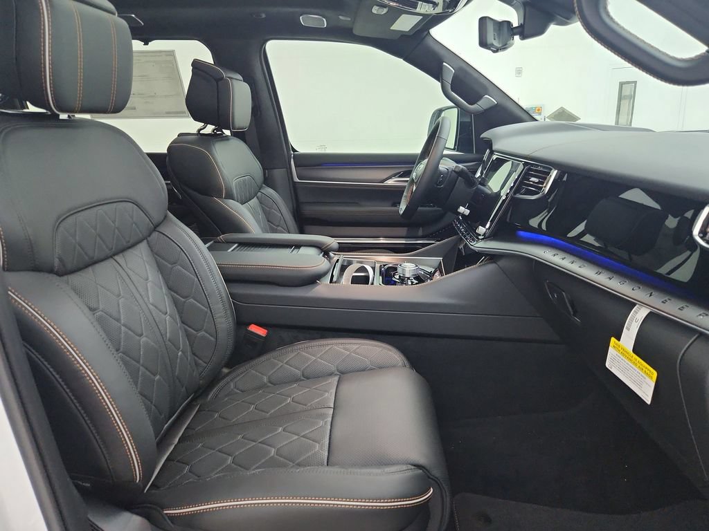 New 2026 Jeep Grand Wagoneer Summit AWD/4WD image 33