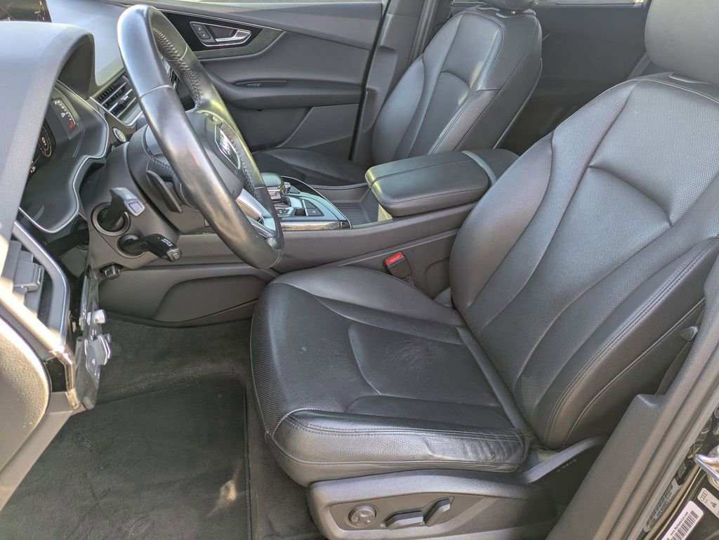 Used 2018 Audi Q7 3.0T Prestige w/ Prestige Package image 16
