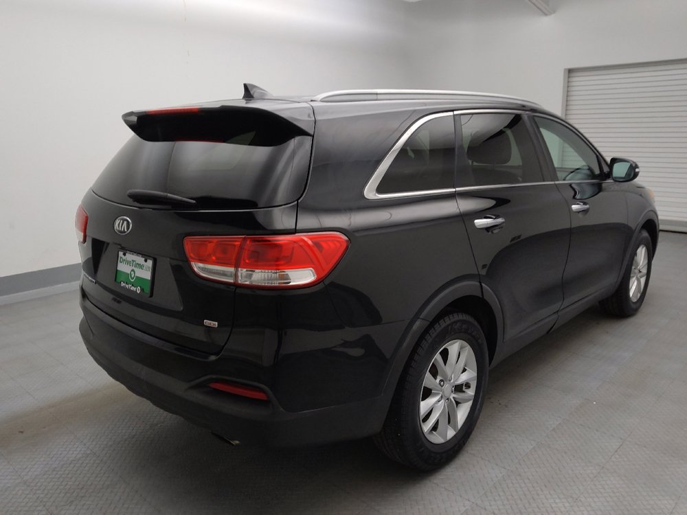 Used 2016 Kia Sorento FWD image 9