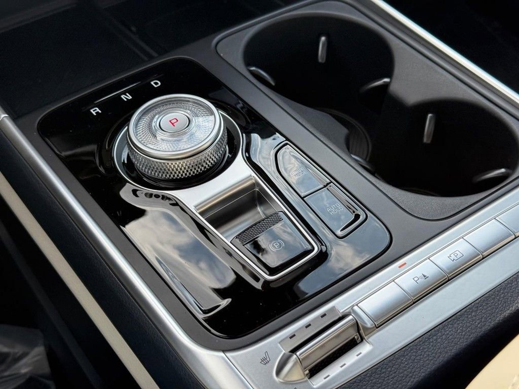 New 2026 Kia Carnival SX w/ SX Dark Edition Package image 16