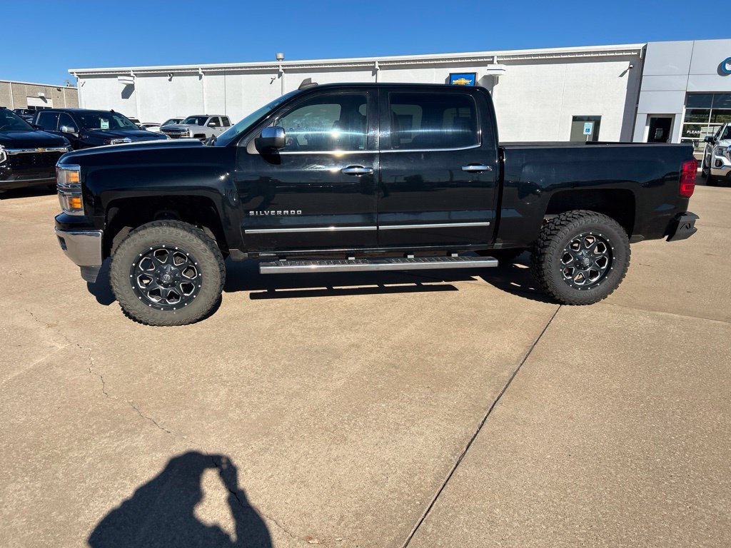 Used 2015 Chevrolet Silverado 1500 LTZ Z71 w/ LTZ Plus Package AWD/4WD image 10
