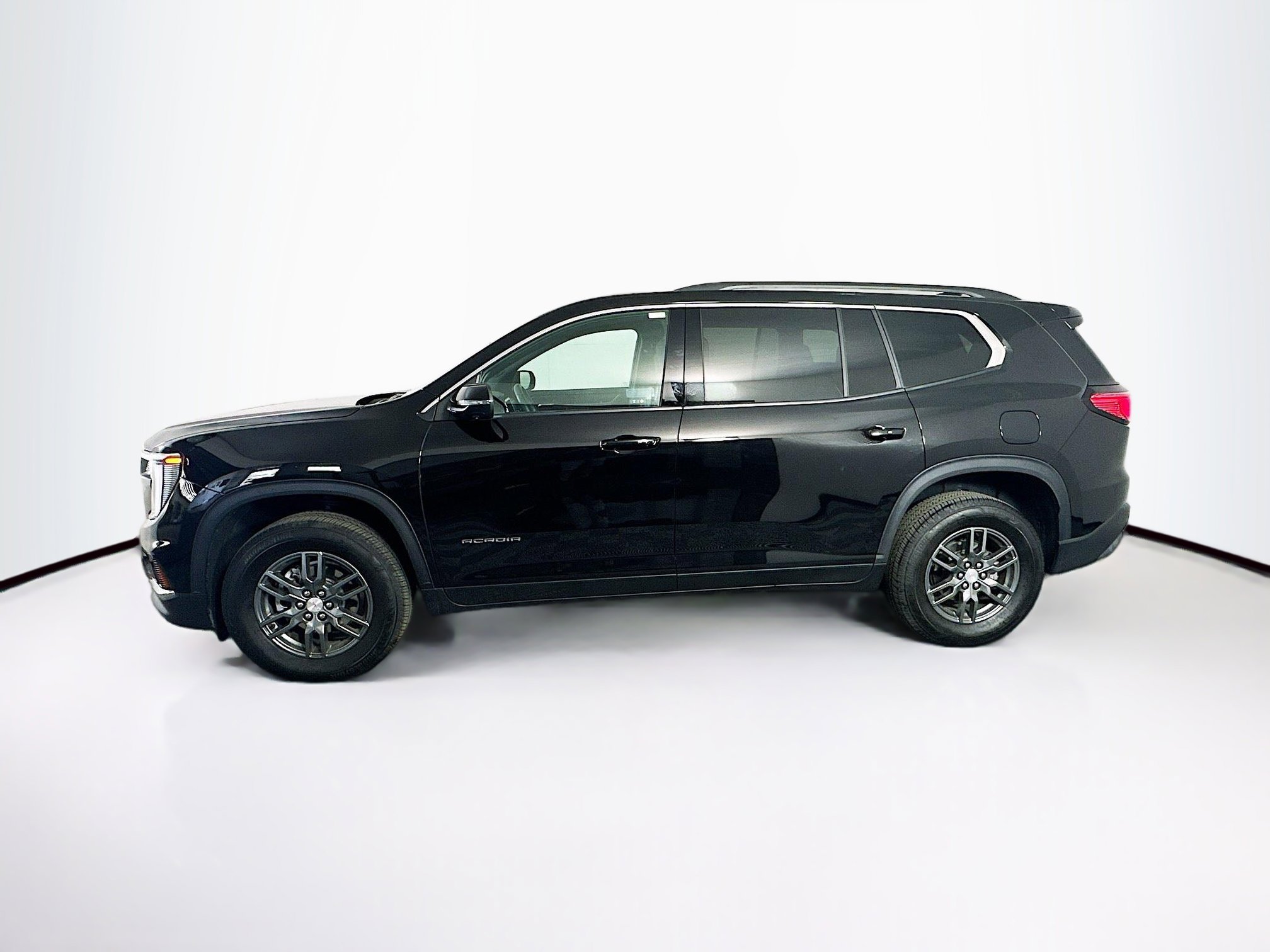 Used 2025 GMC Acadia Elevation image 4