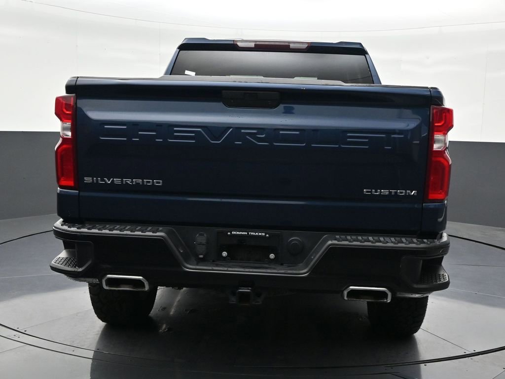Used 2021 Chevrolet Silverado 1500 Custom Trail Boss AWD/4WD image 4