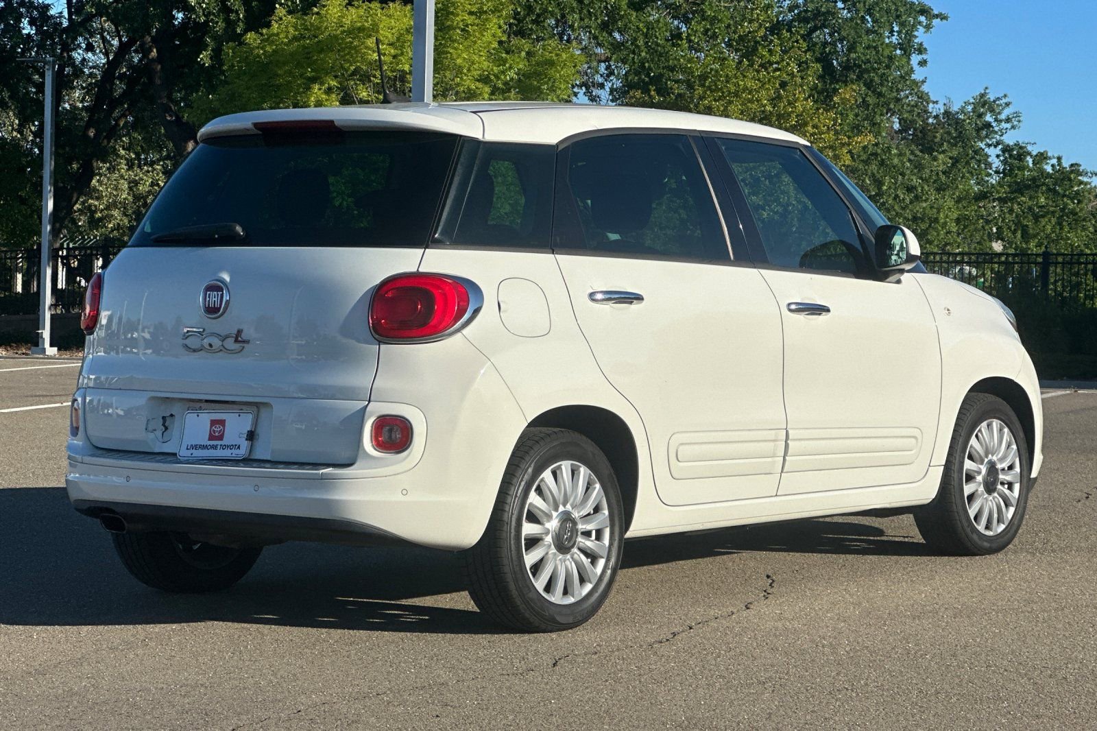 Used 2014 FIAT 500L Easy image 4
