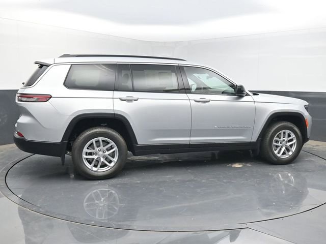 Used 2025 Jeep Grand Cherokee L Laredo w/ MOPAR Finishing Package AWD/4WD image 6