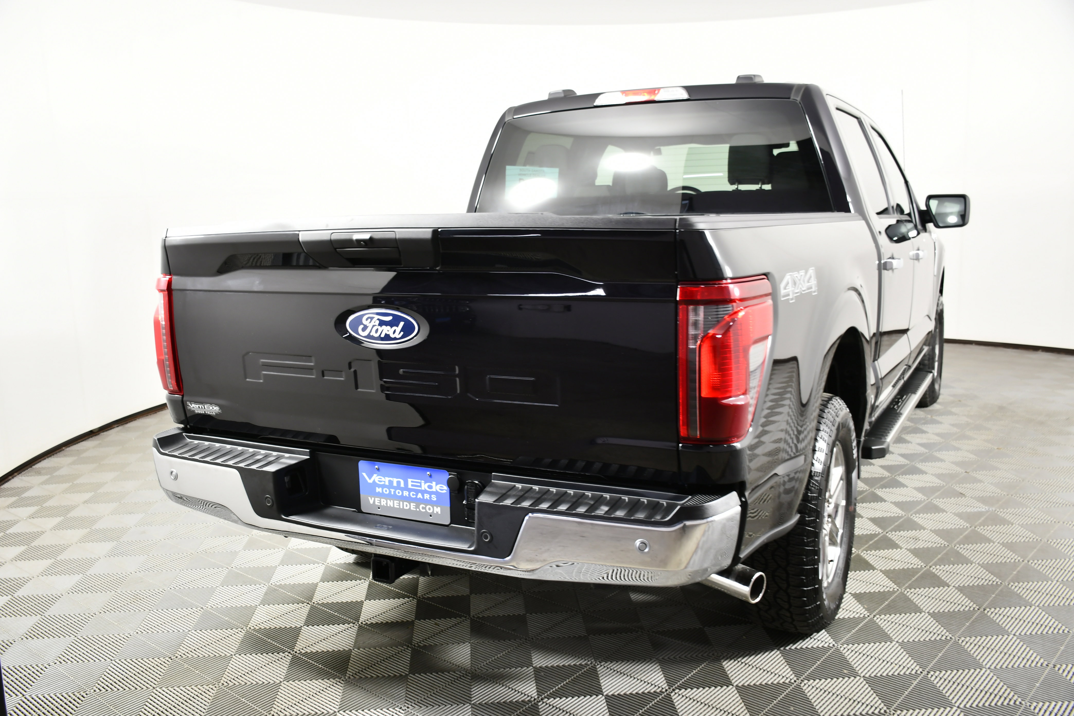 Used 2025 Ford F150 XLT w/ Equipment Group 301A Standard AWD/4WD image 7