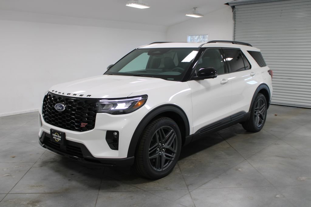 New 2026 Ford Explorer ST image 3