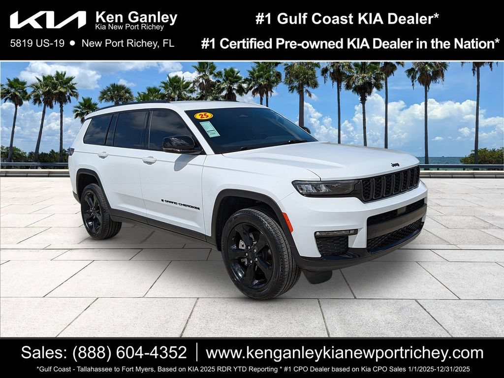 Used 2025 Jeep Grand Cherokee L Limited w/ Black Appearance Package RWD image 1