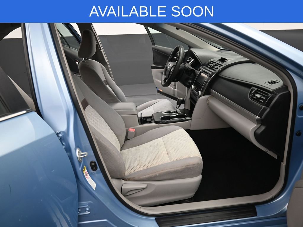 Used 2012 Toyota Camry LE FWD image 31