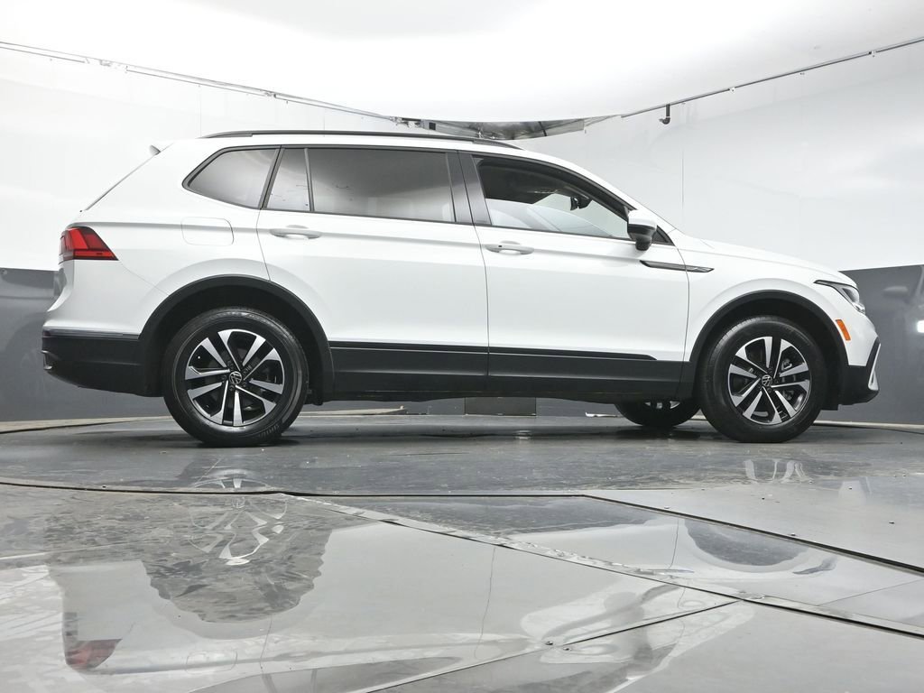 Used 2024 Volkswagen Tiguan S image 39
