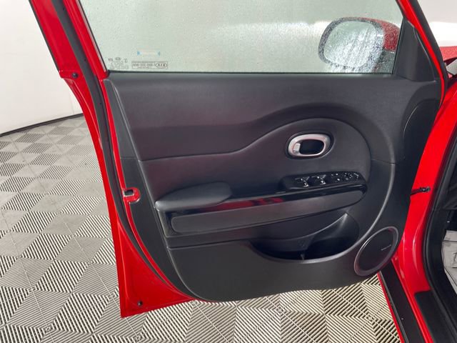 Certified 2019 Kia Soul ! w/ Technology Package image 18