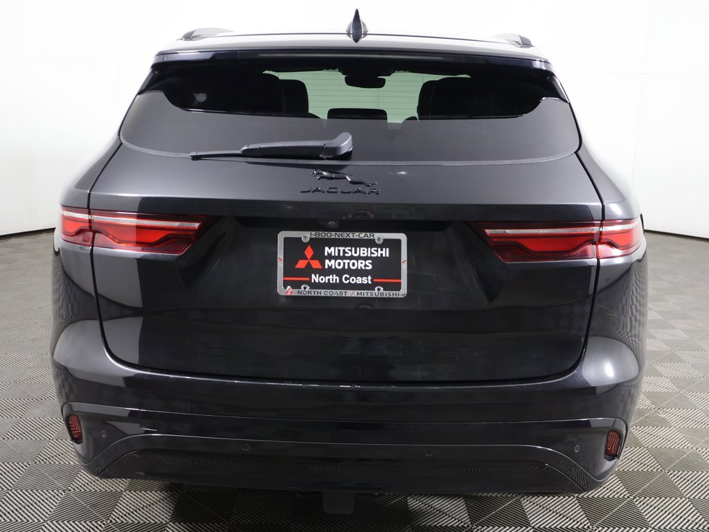 Used 2024 Jaguar F-PACE R-Dynamic S image 15