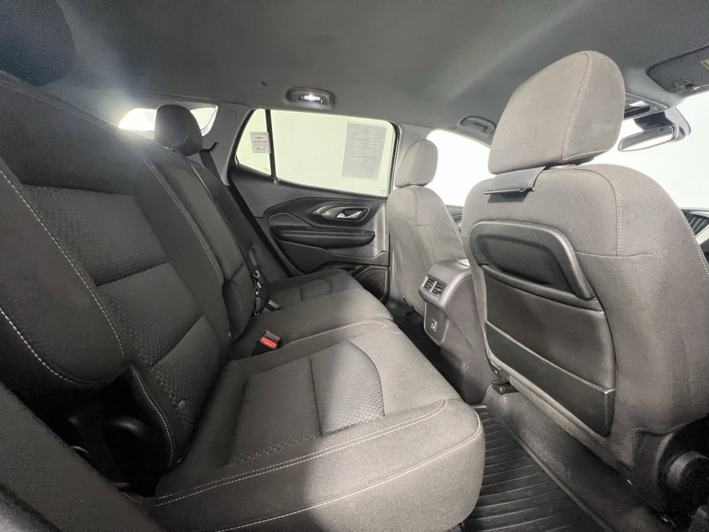 Used 2024 GMC Terrain SLE w/ Driver Convenience Package image 14