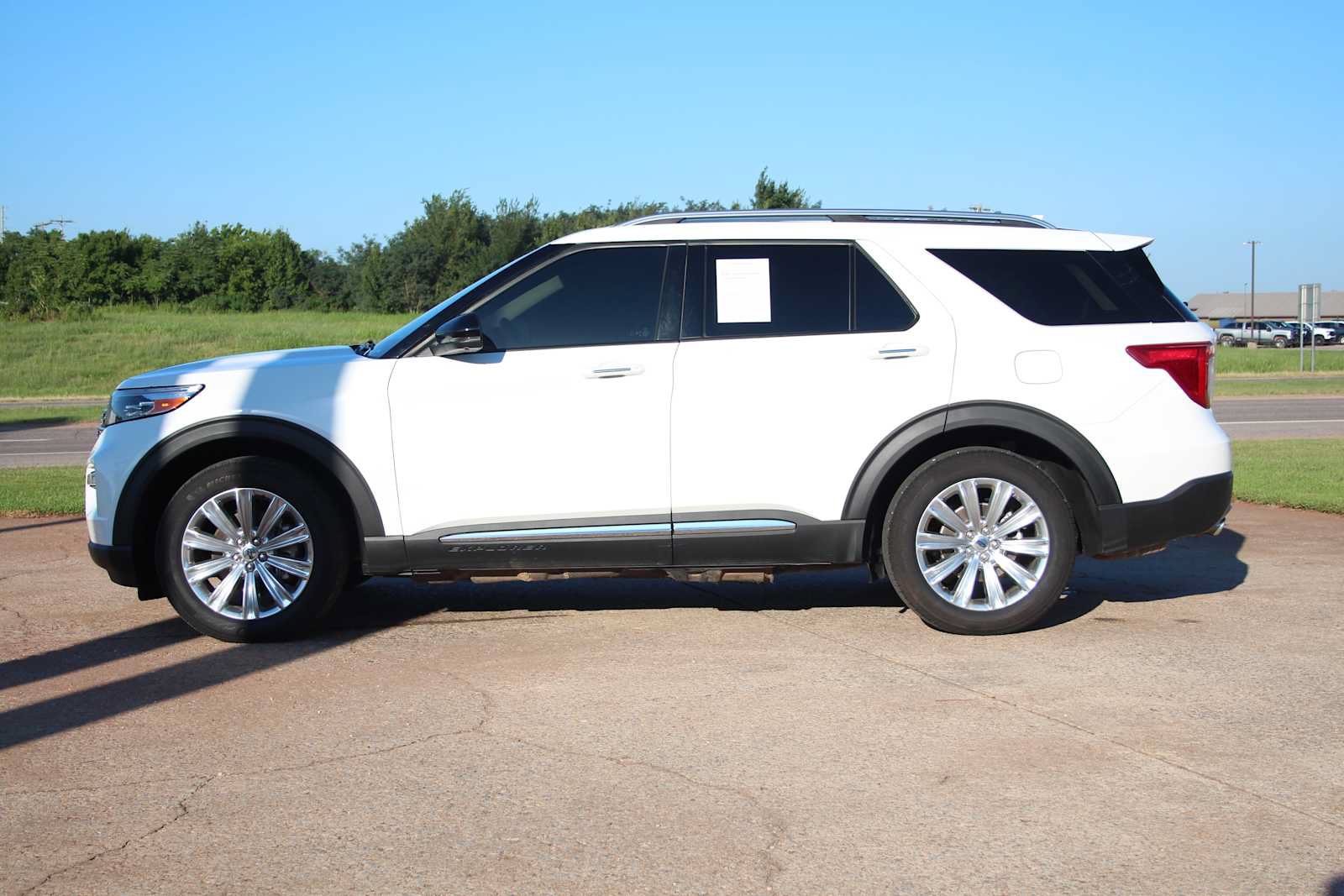 Used 2023 Ford Explorer Limited w/ Limited Technology Package AWD/4WD image 6