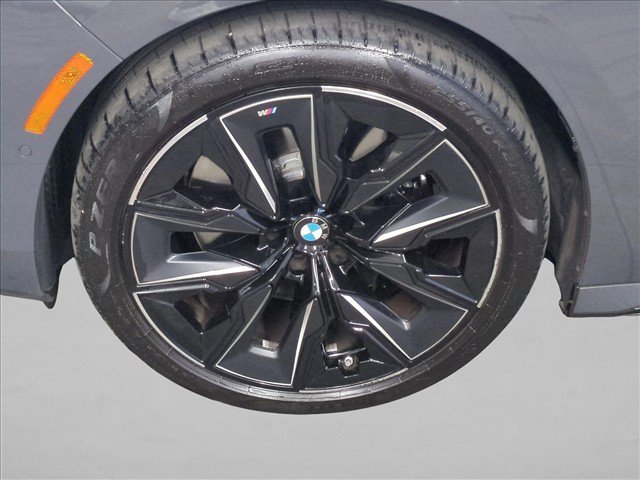 Used 2023 BMW 740i RWD image 26