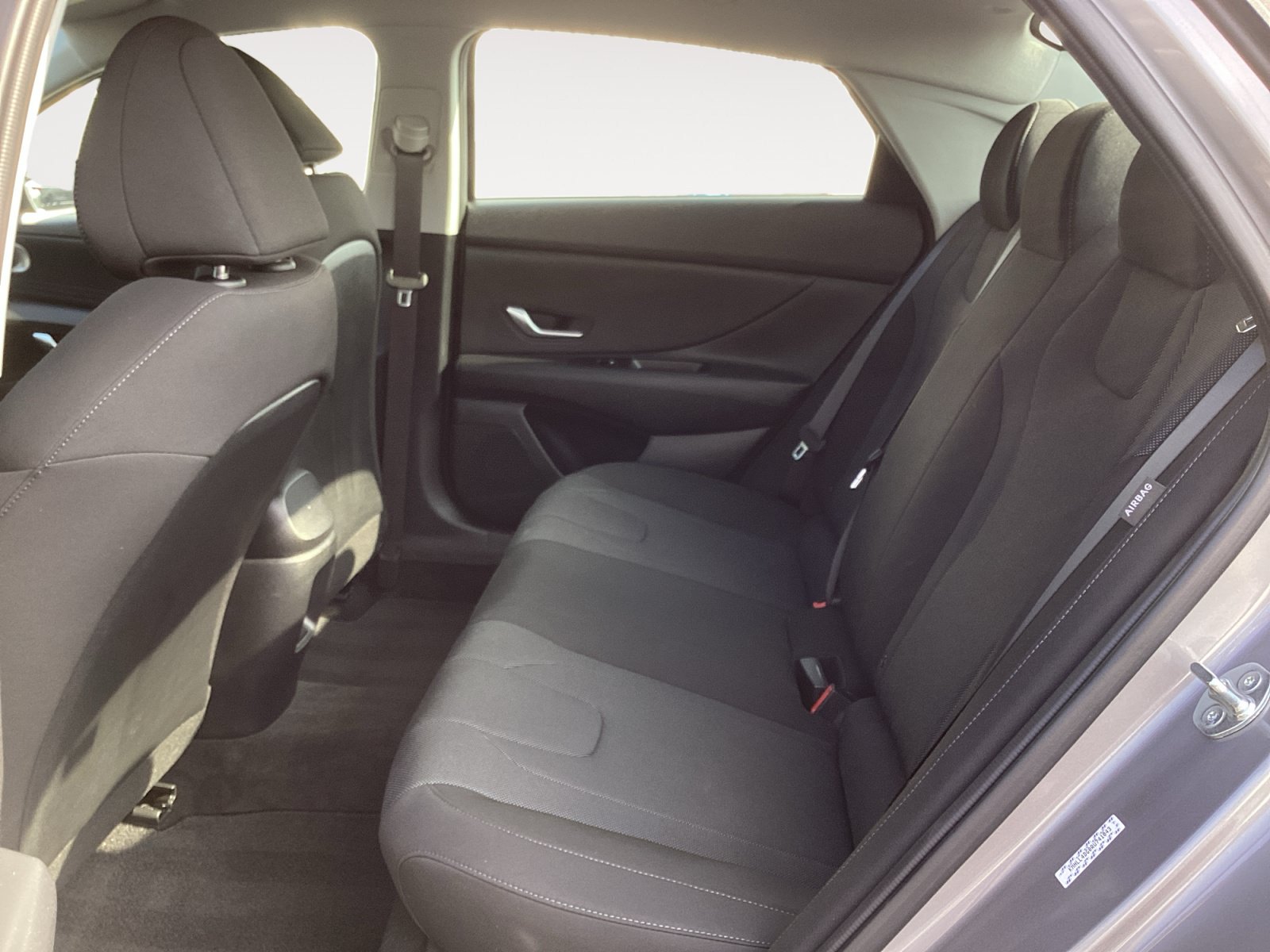 Used 2024 Hyundai Elantra SE FWD image 26