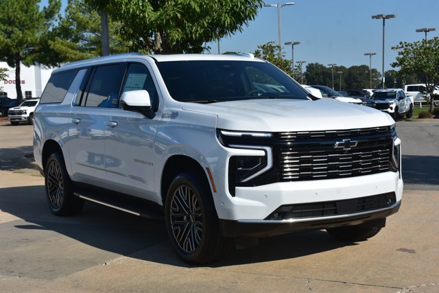 New 2026 Chevrolet Suburban High Country w/ Sun And Tow Package AWD/4WD image 3