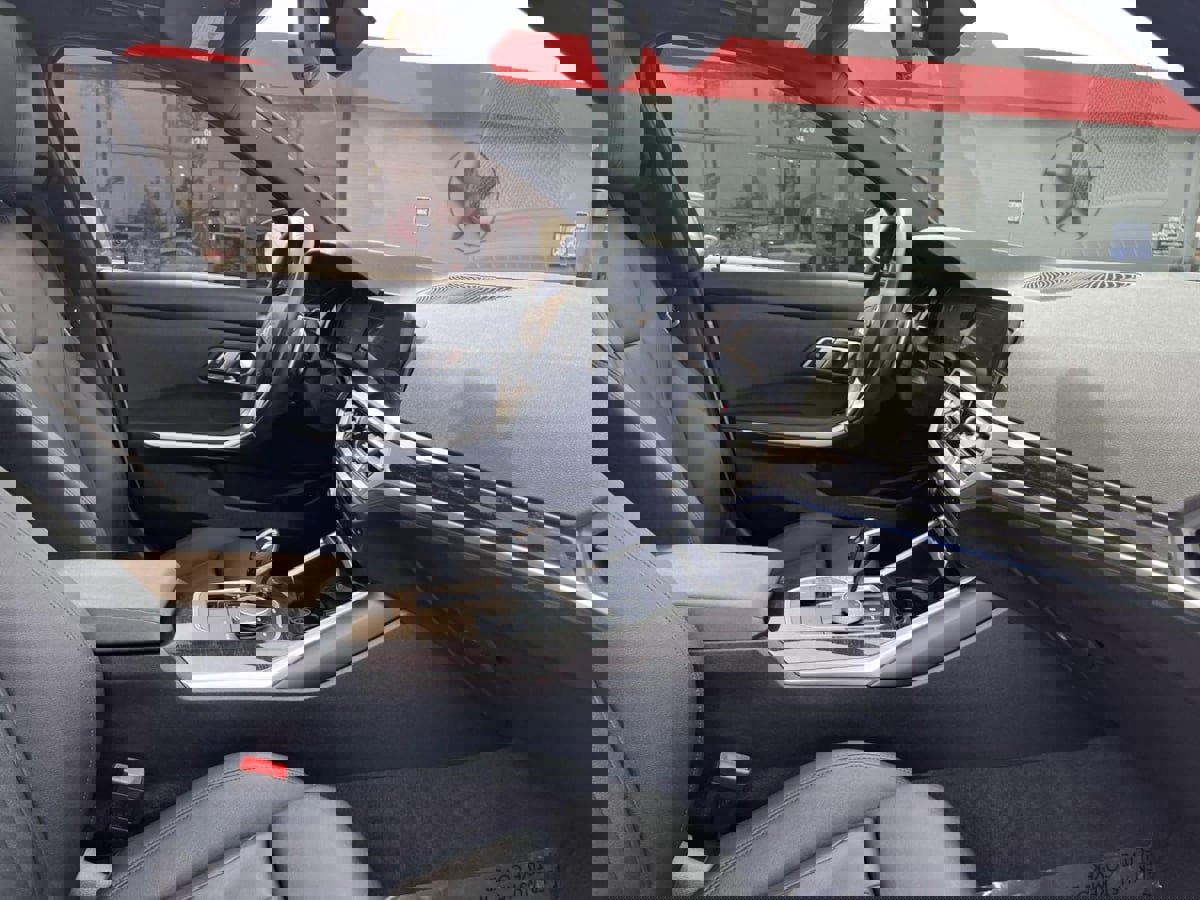 Used 2019 BMW 330i Sedan w/ Convenience Package image 33